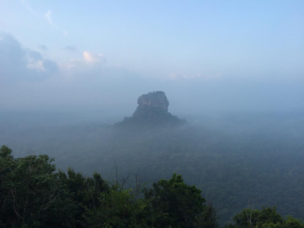 Sigiriya Vee Guest Appartement Buitenkant foto